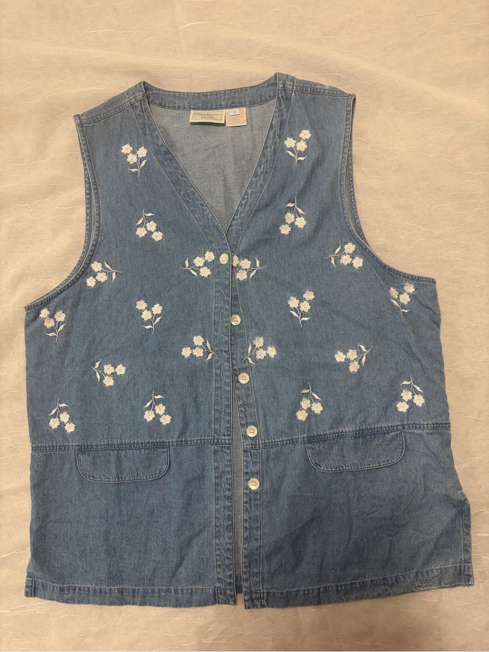 Embroidered Denim Button-Front Vest with White Floral